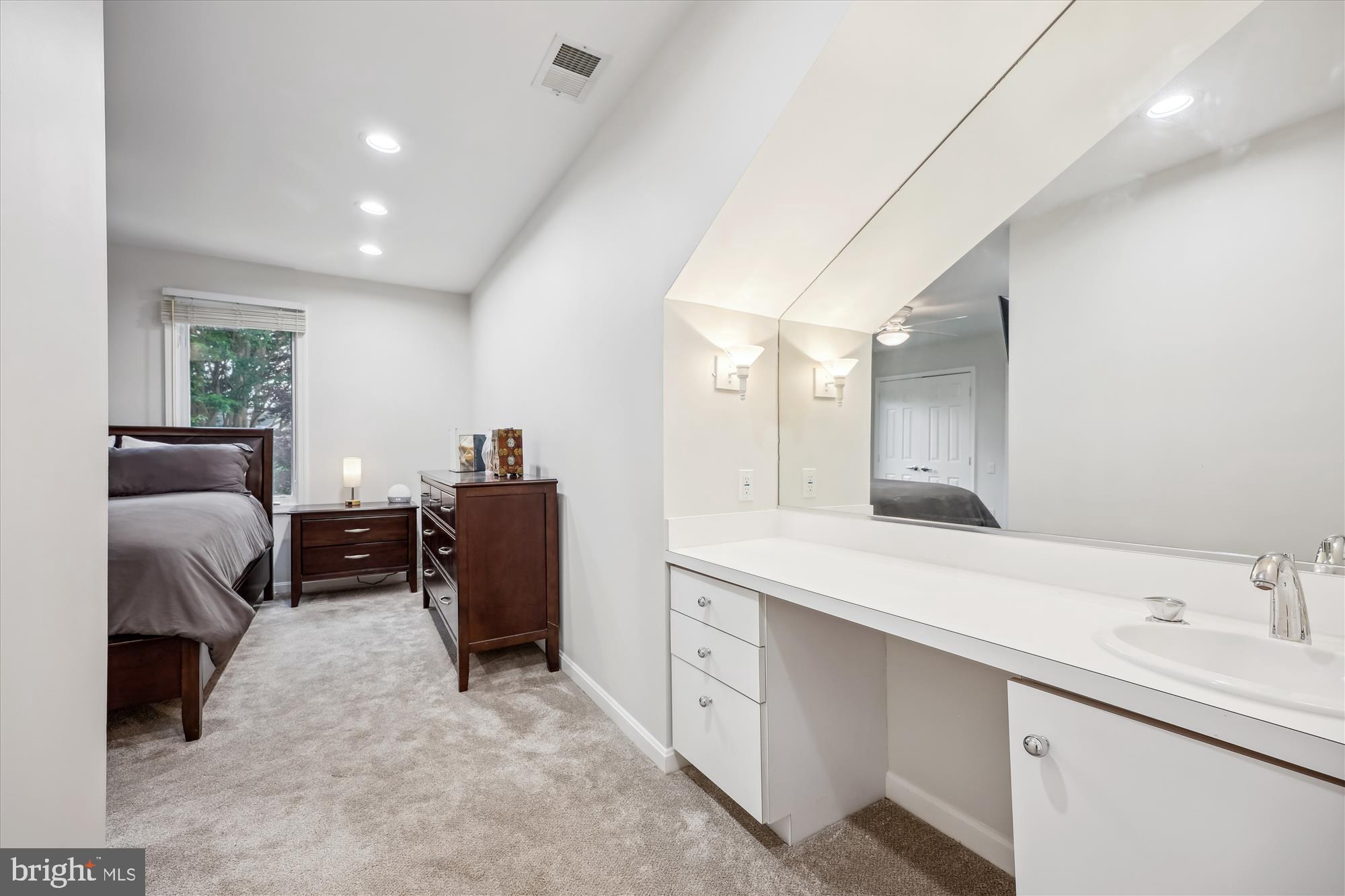 TIMBERLAWN - Residential