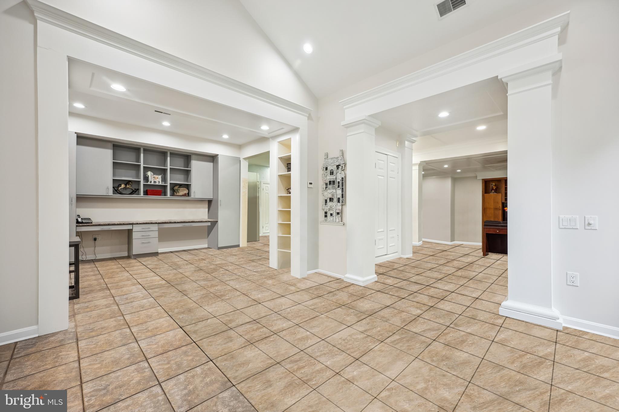 TIMBERLAWN - Residential