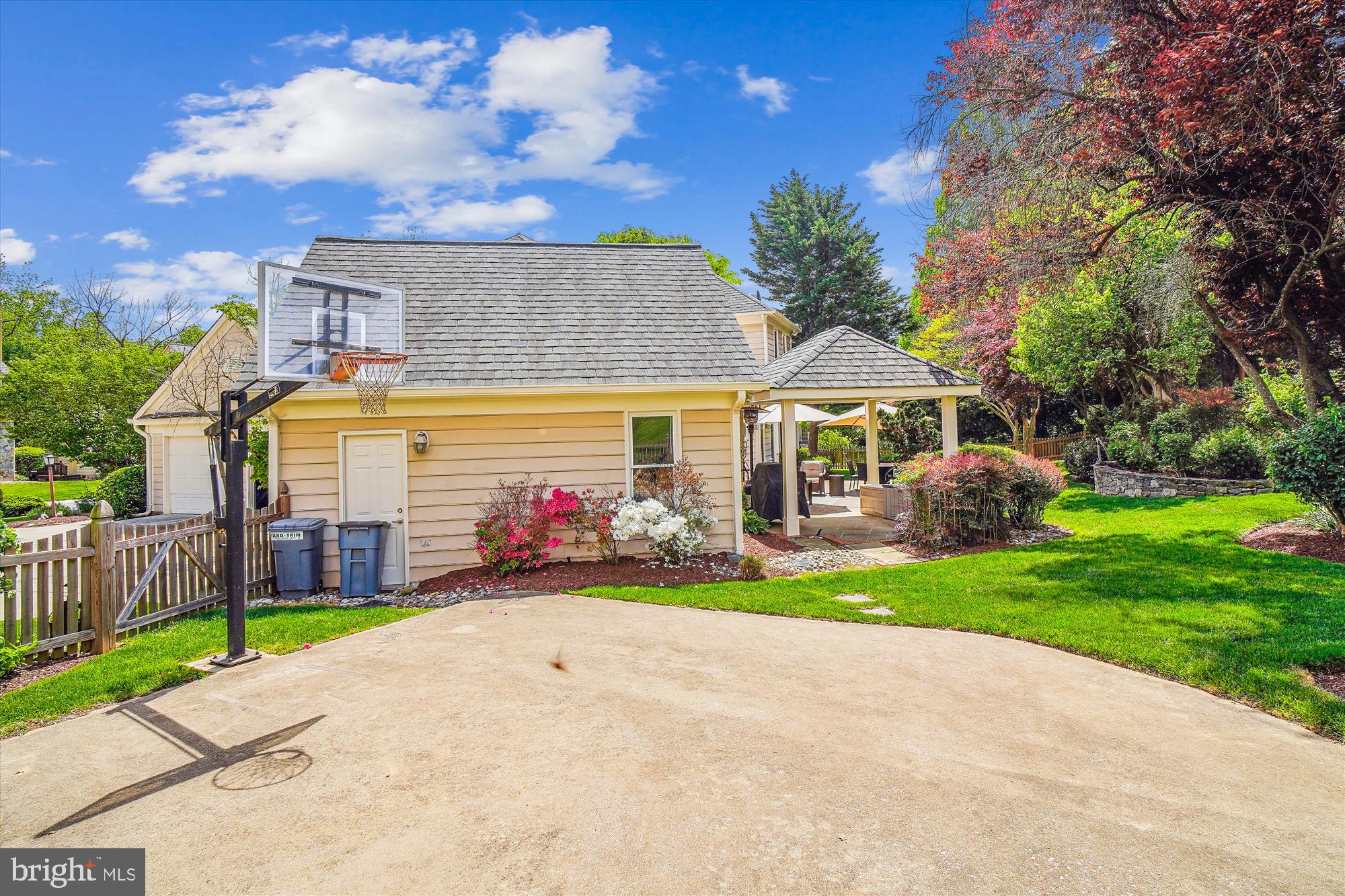 TIMBERLAWN - Residential