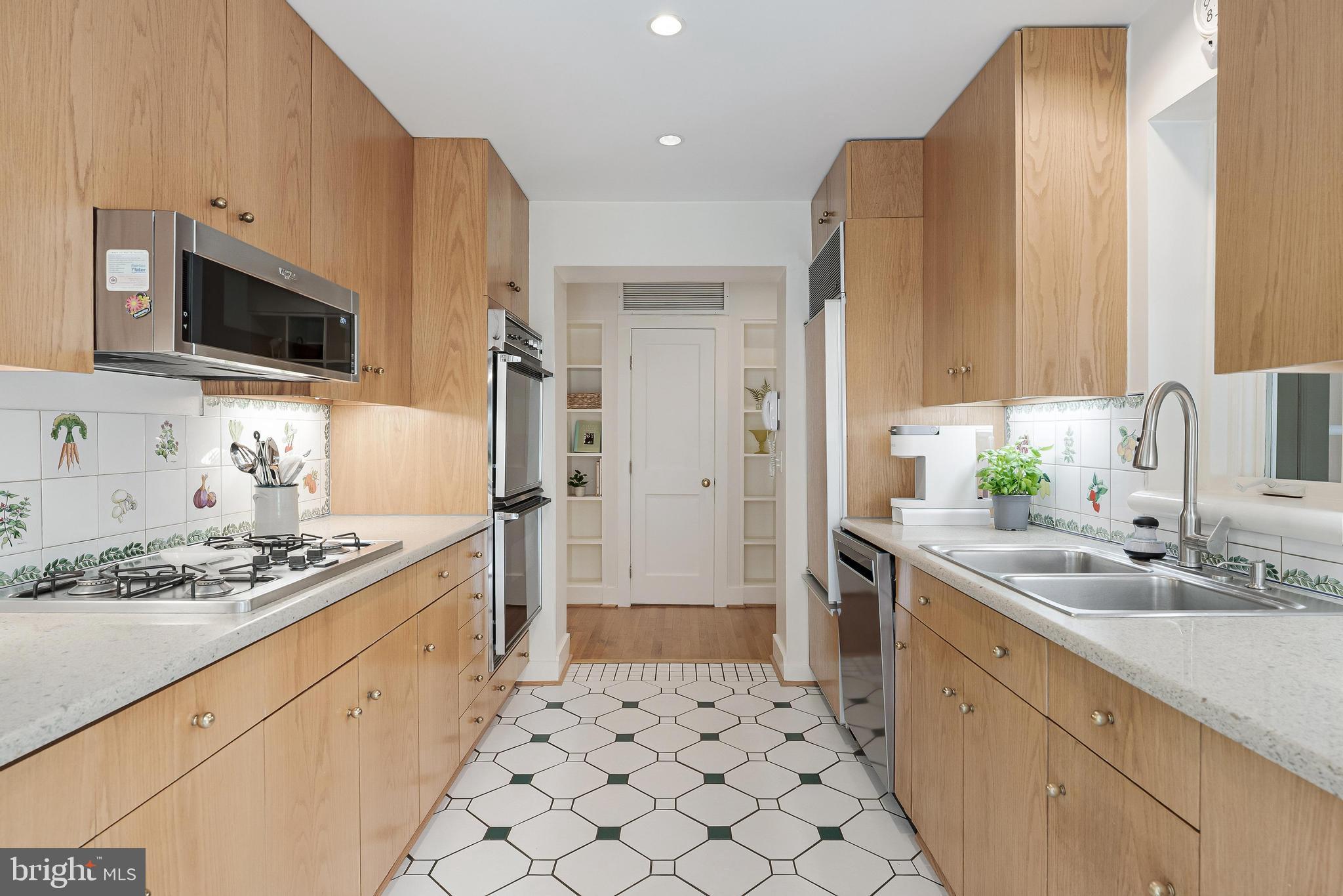 FRANKLIN PARK - Residential