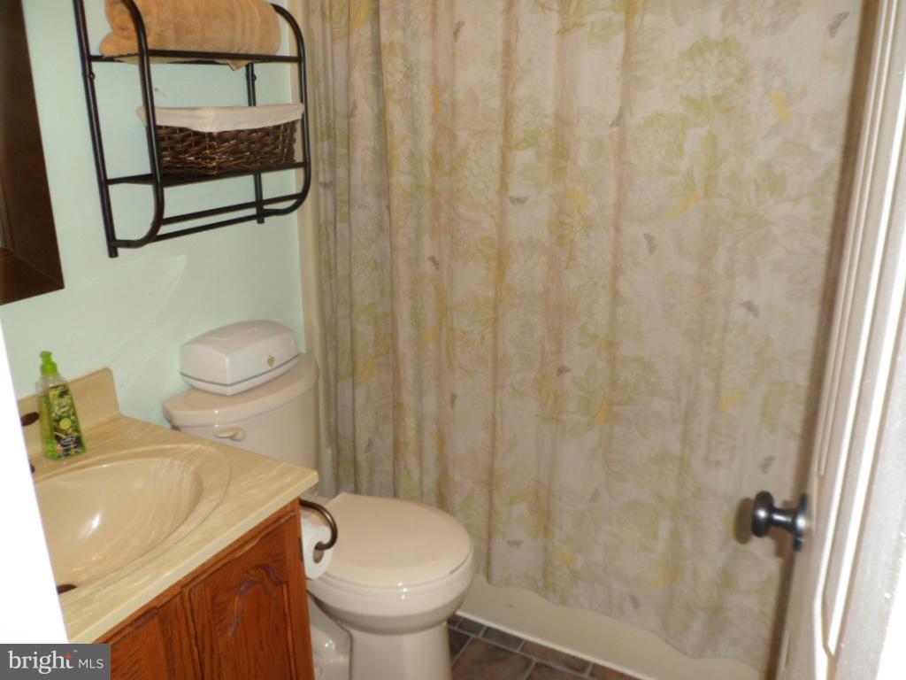 QUIET ACRES - Residential