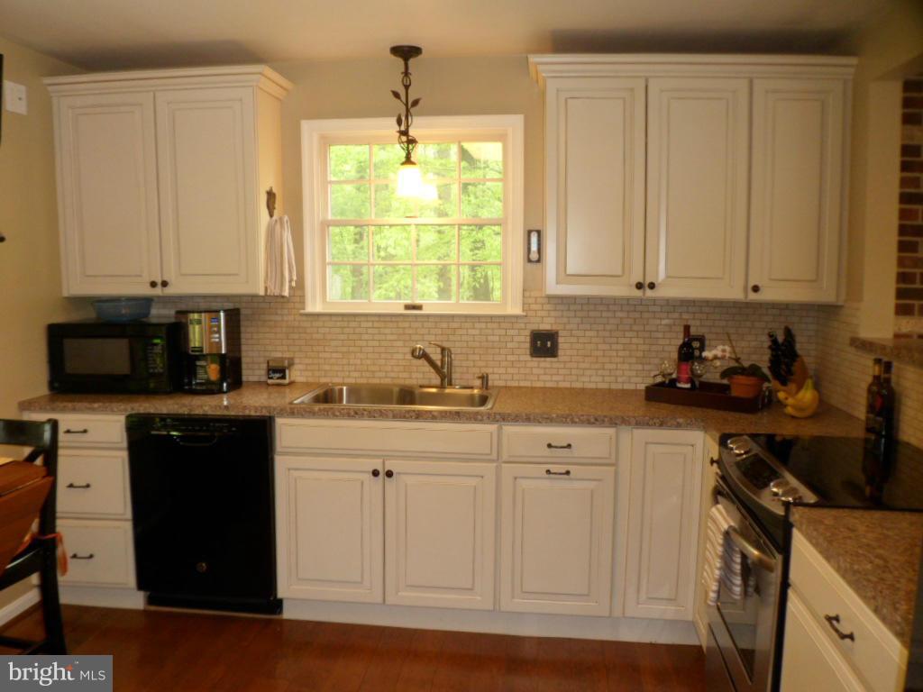 QUIET ACRES - Residential