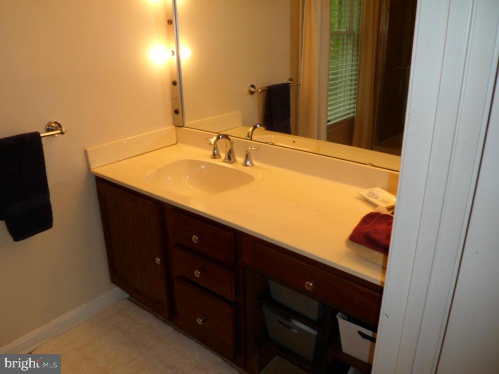 QUIET ACRES - Residential