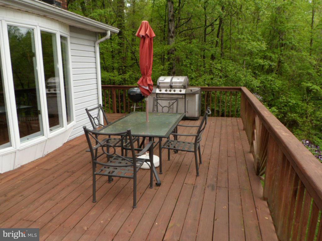 QUIET ACRES - Residential