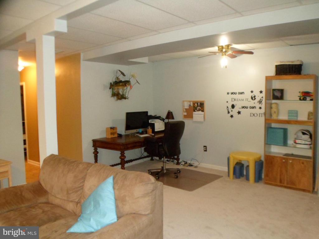 QUIET ACRES - Residential