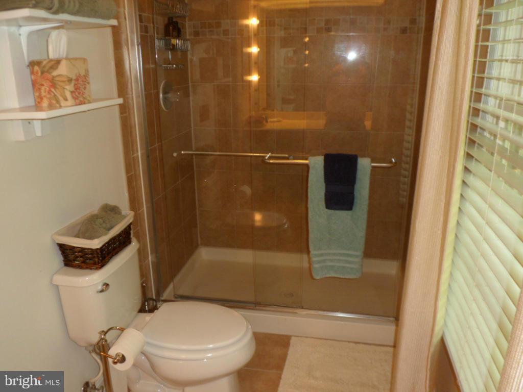 QUIET ACRES - Residential