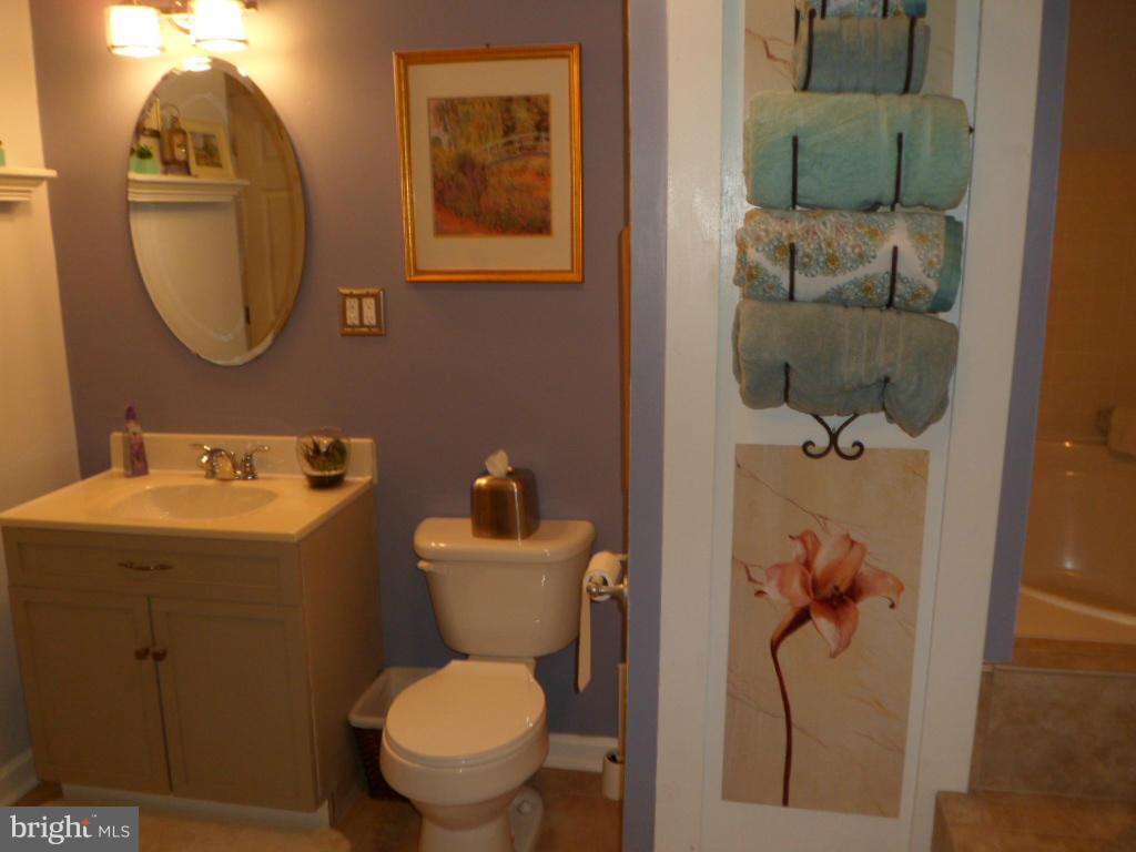 QUIET ACRES - Residential