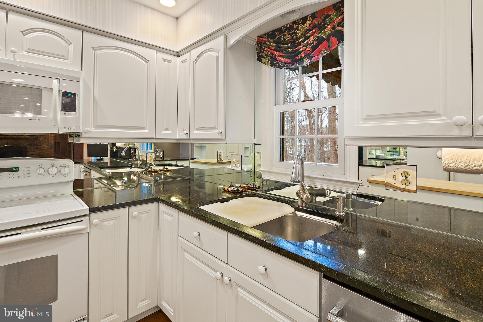 WATERS LANDING - Residential