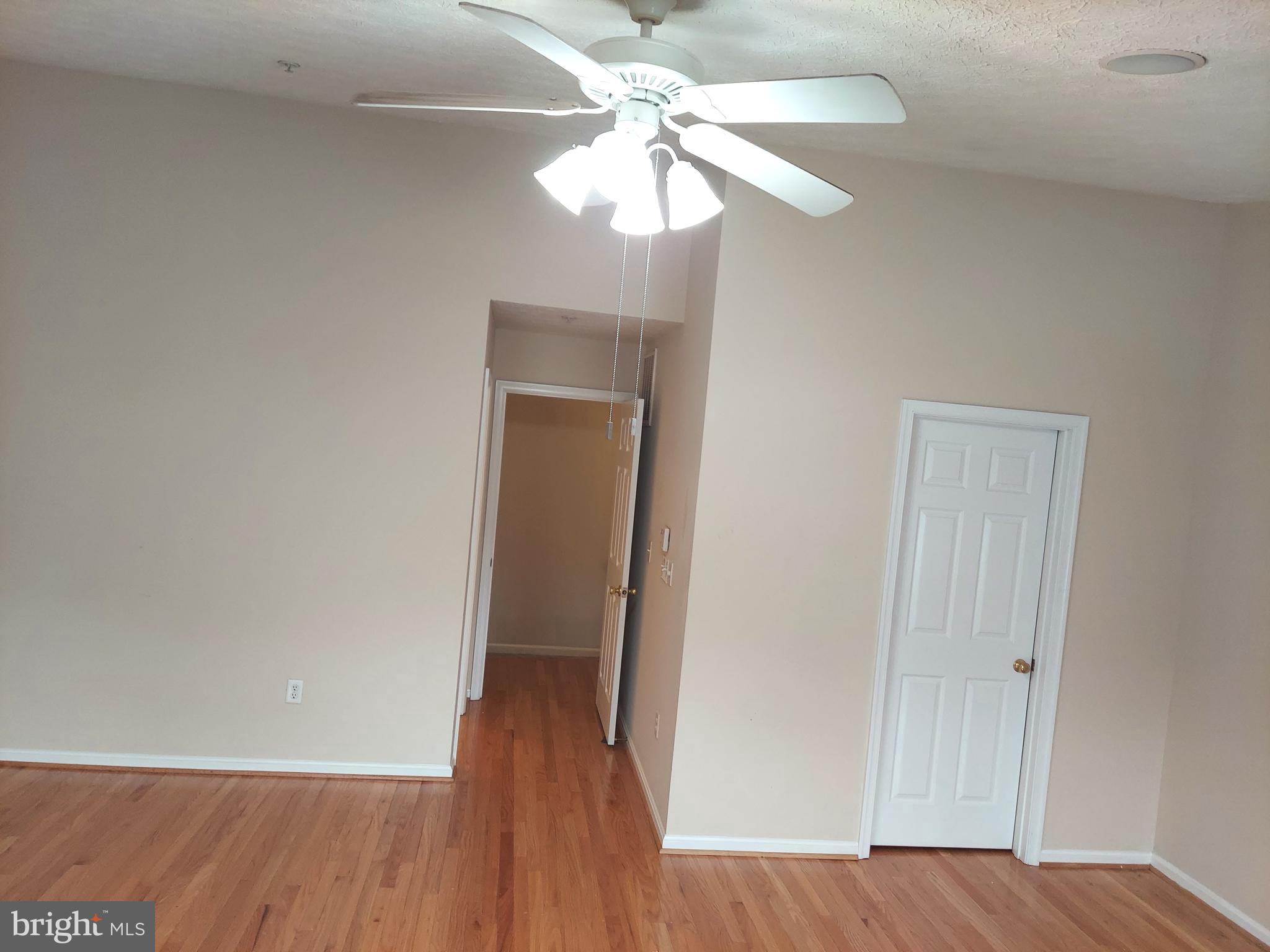 ASBURY WOODS - Residential