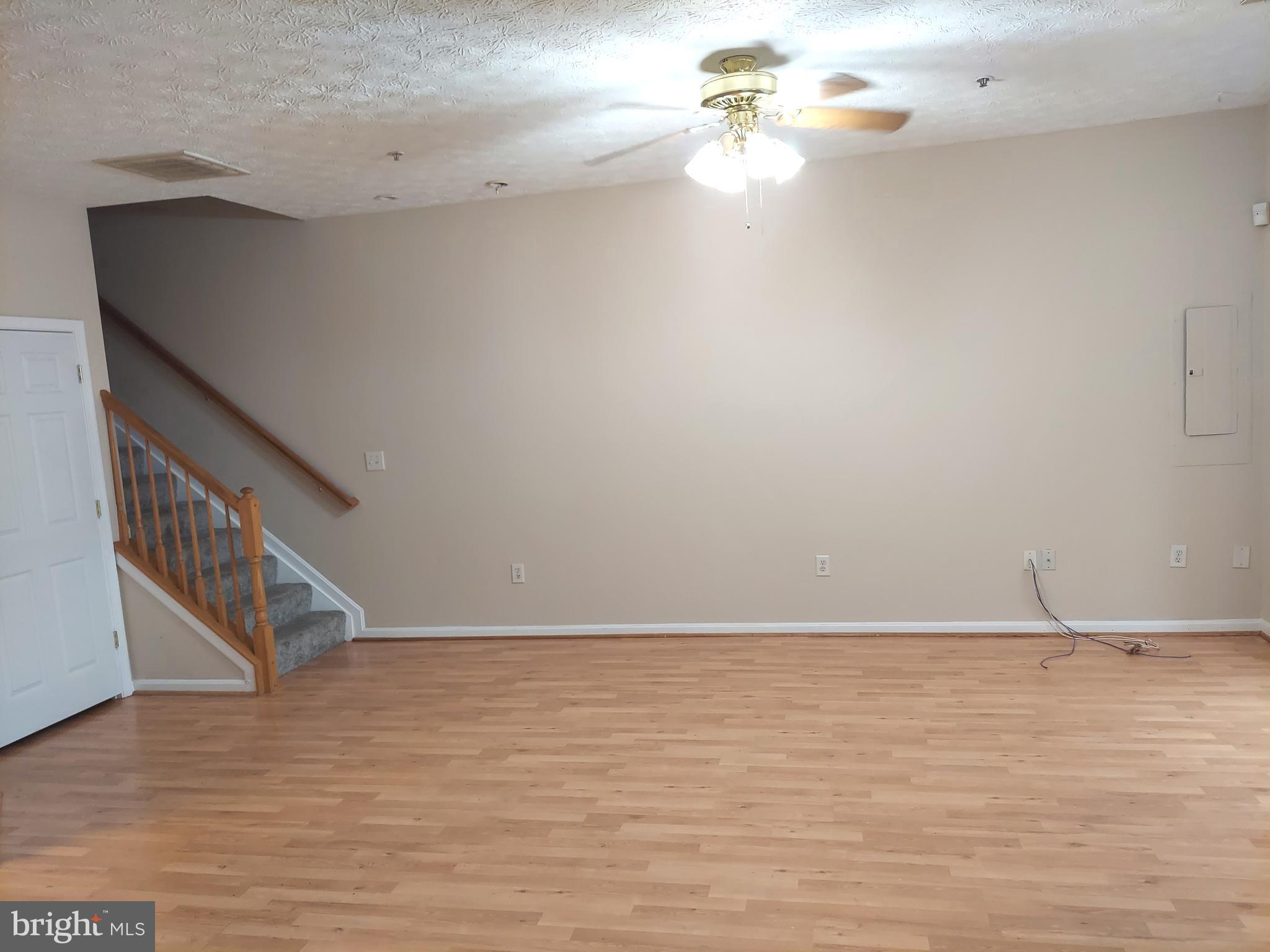 ASBURY WOODS - Residential