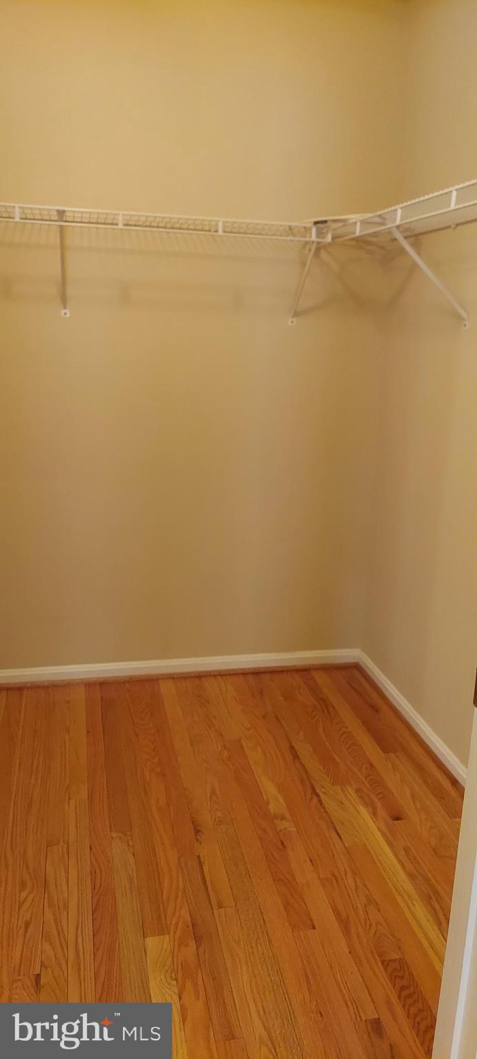 ASBURY WOODS - Residential