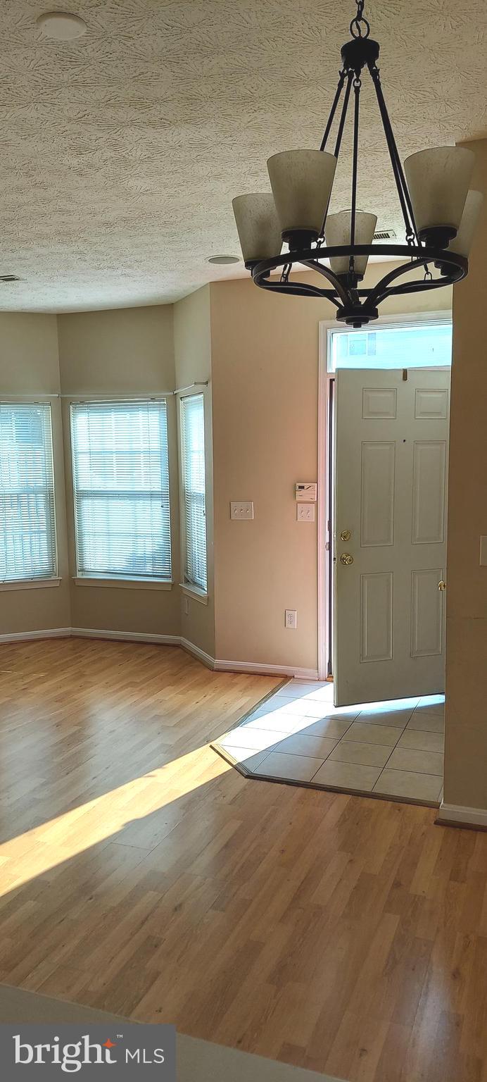 ASBURY WOODS - Residential