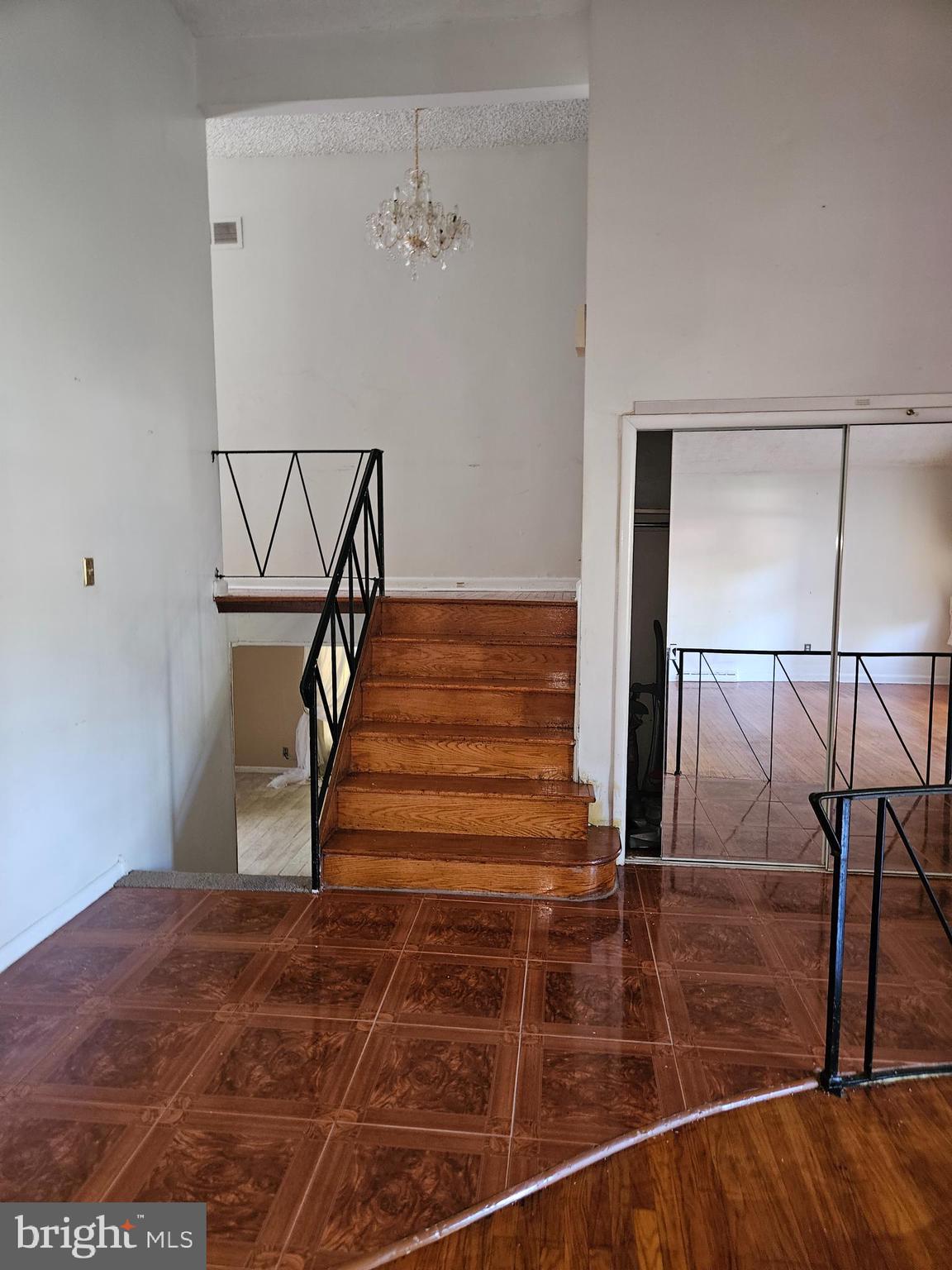 ELKINS PARK - Residential