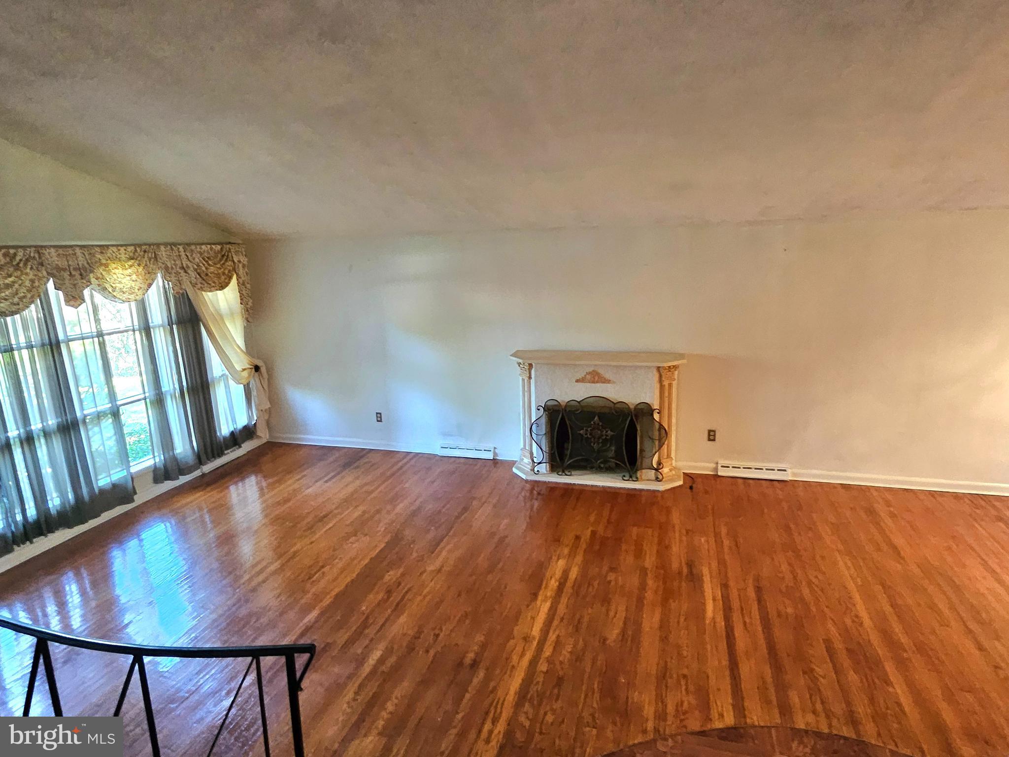 ELKINS PARK - Residential