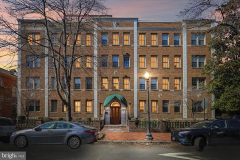 18 9TH STREET NE 207 WASHINGTON DC 20002