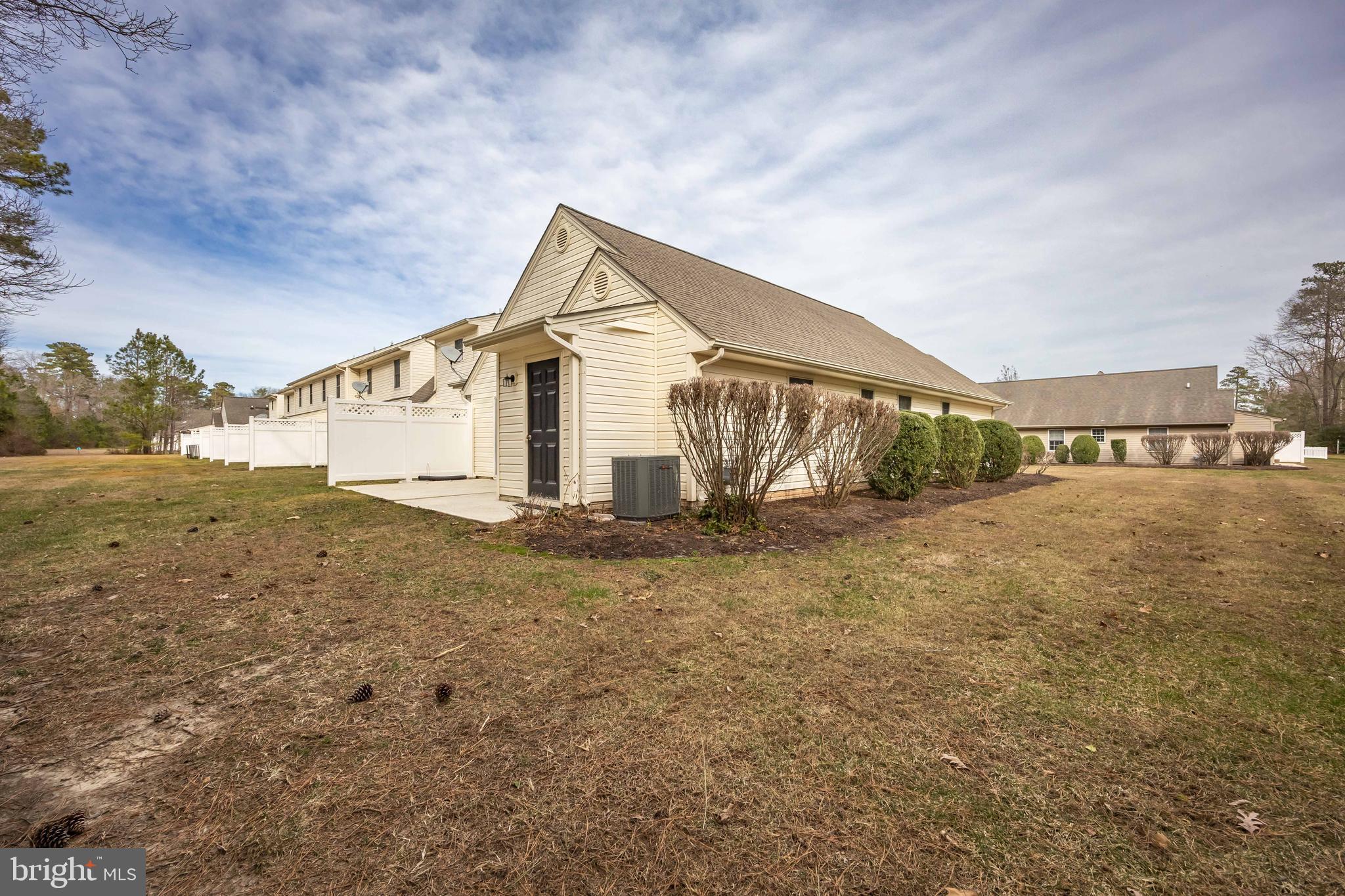VILLAGES AT PARSONS LAKE - Residential