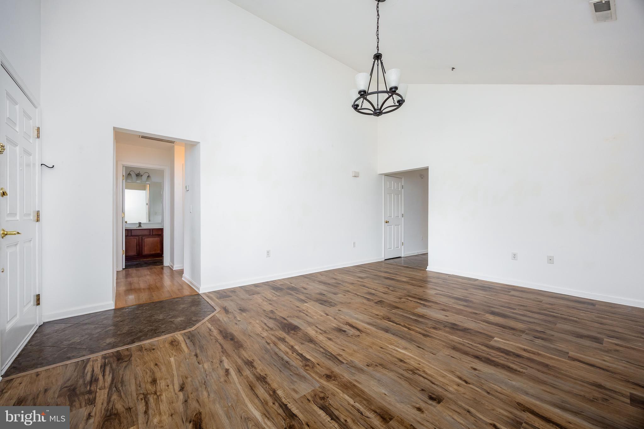 VILLAGES AT PARSONS LAKE - Residential