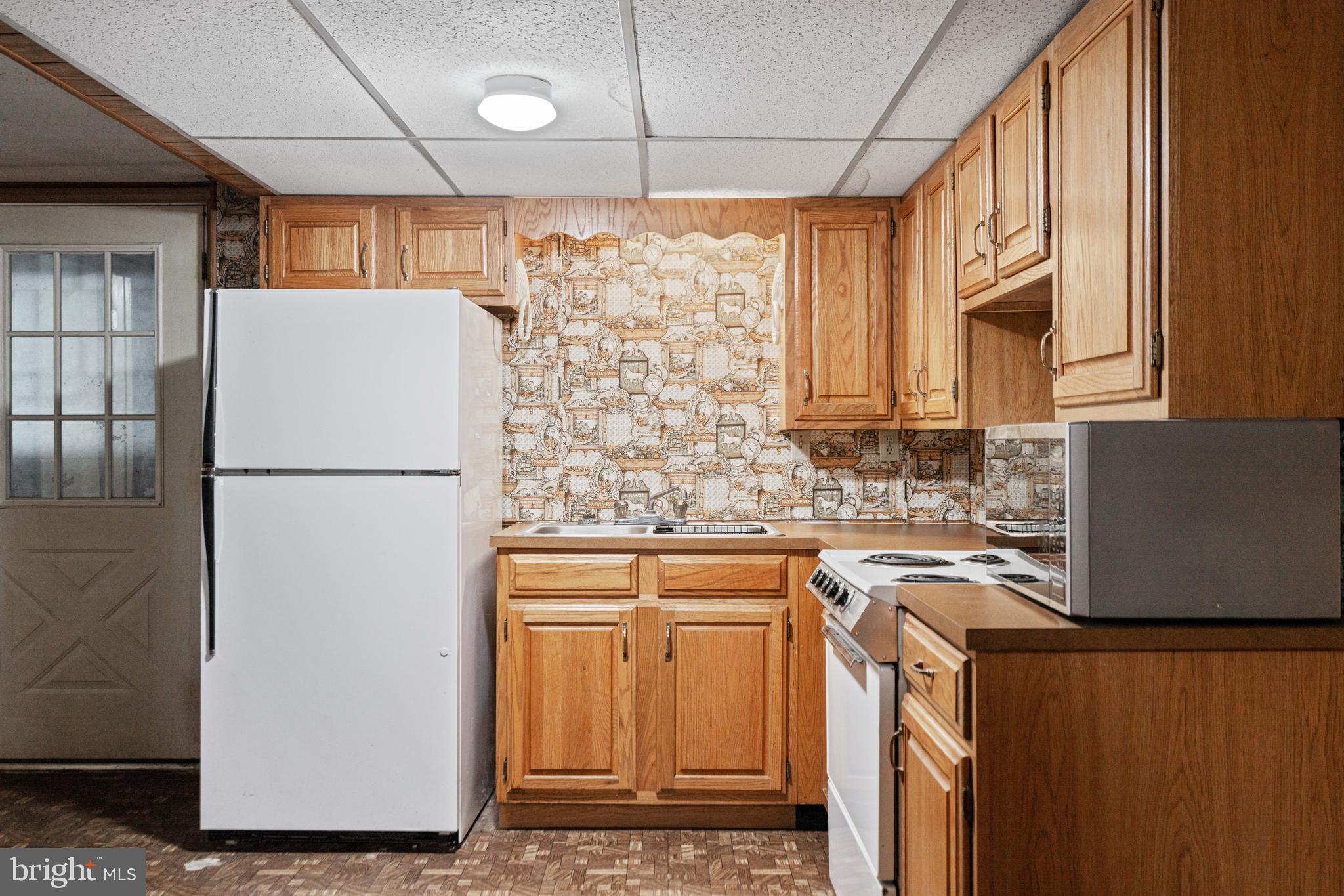 SUNRISE SUMMIT - Residential