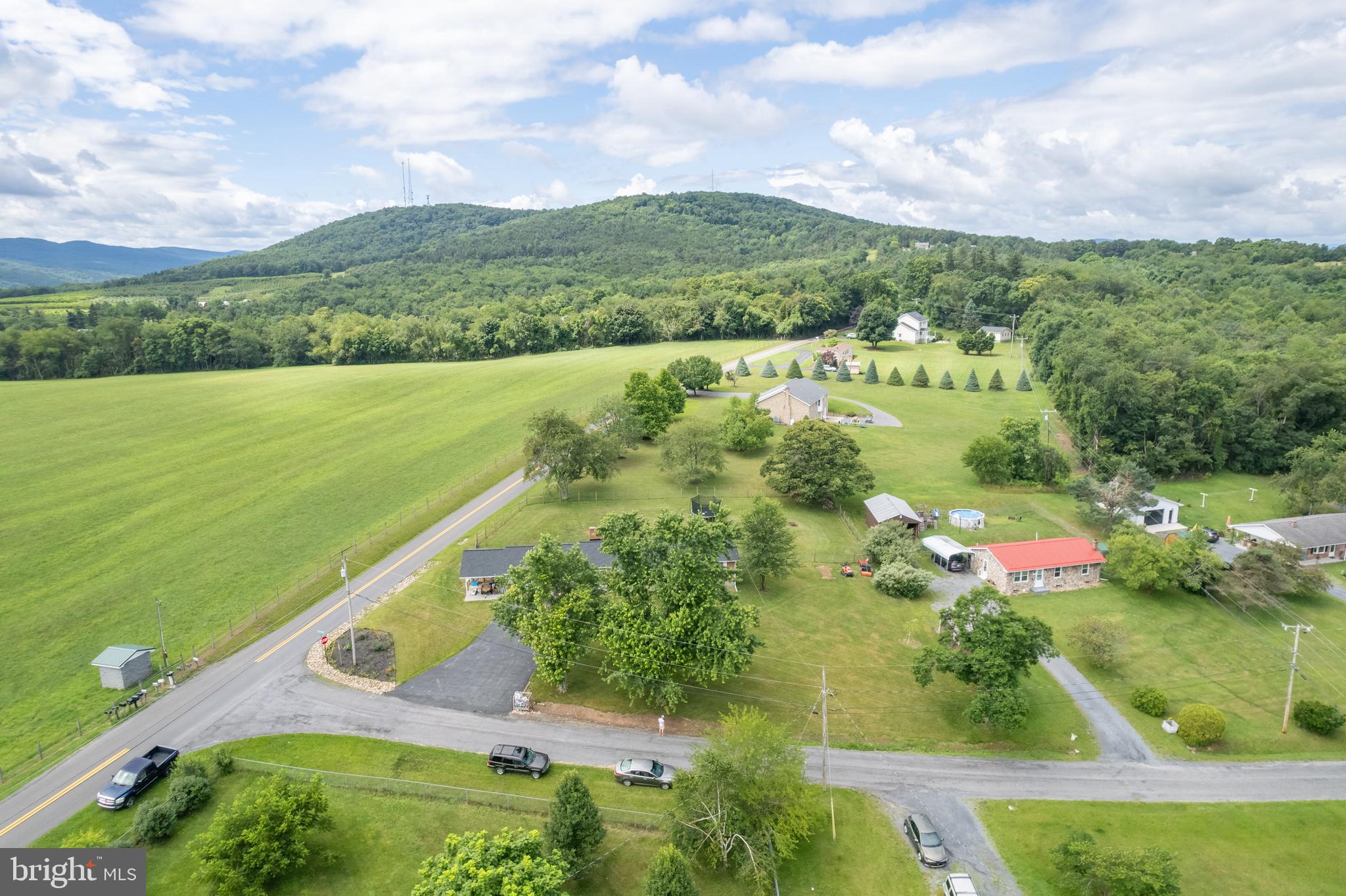 SUNRISE SUMMIT - Residential