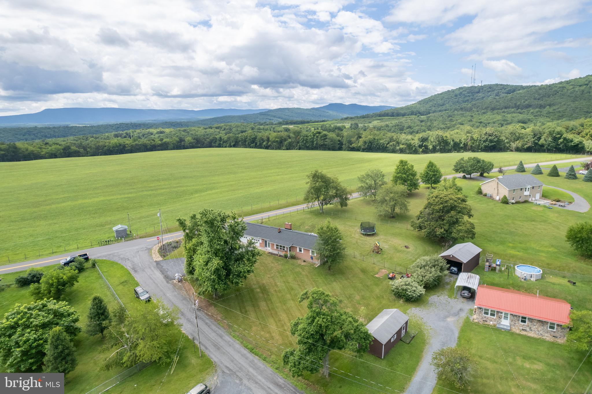 SUNRISE SUMMIT - Residential