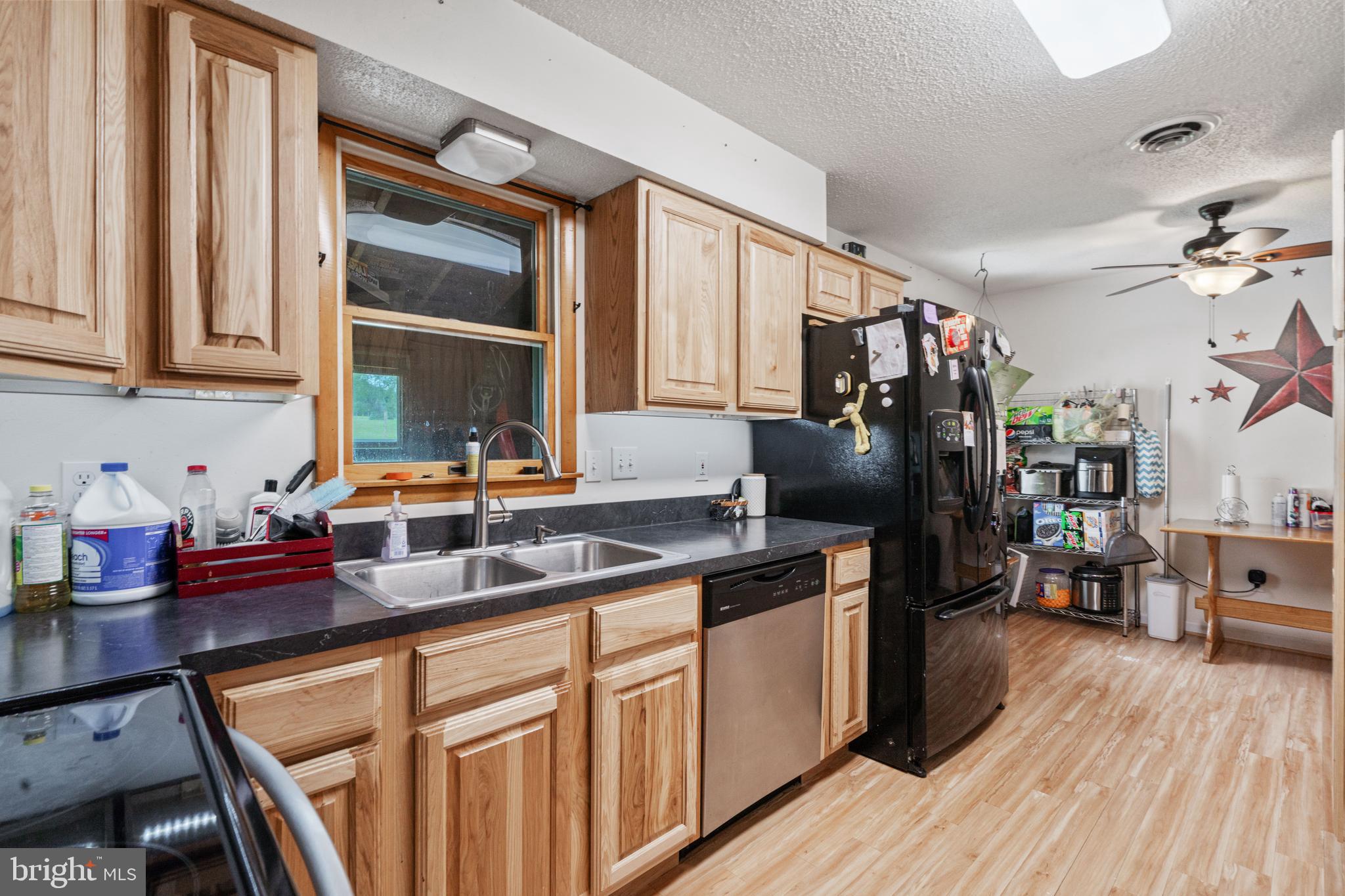 SUNRISE SUMMIT - Residential