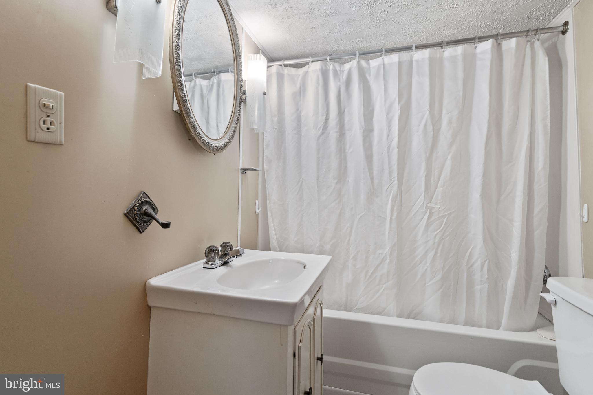 SUNRISE SUMMIT - Residential