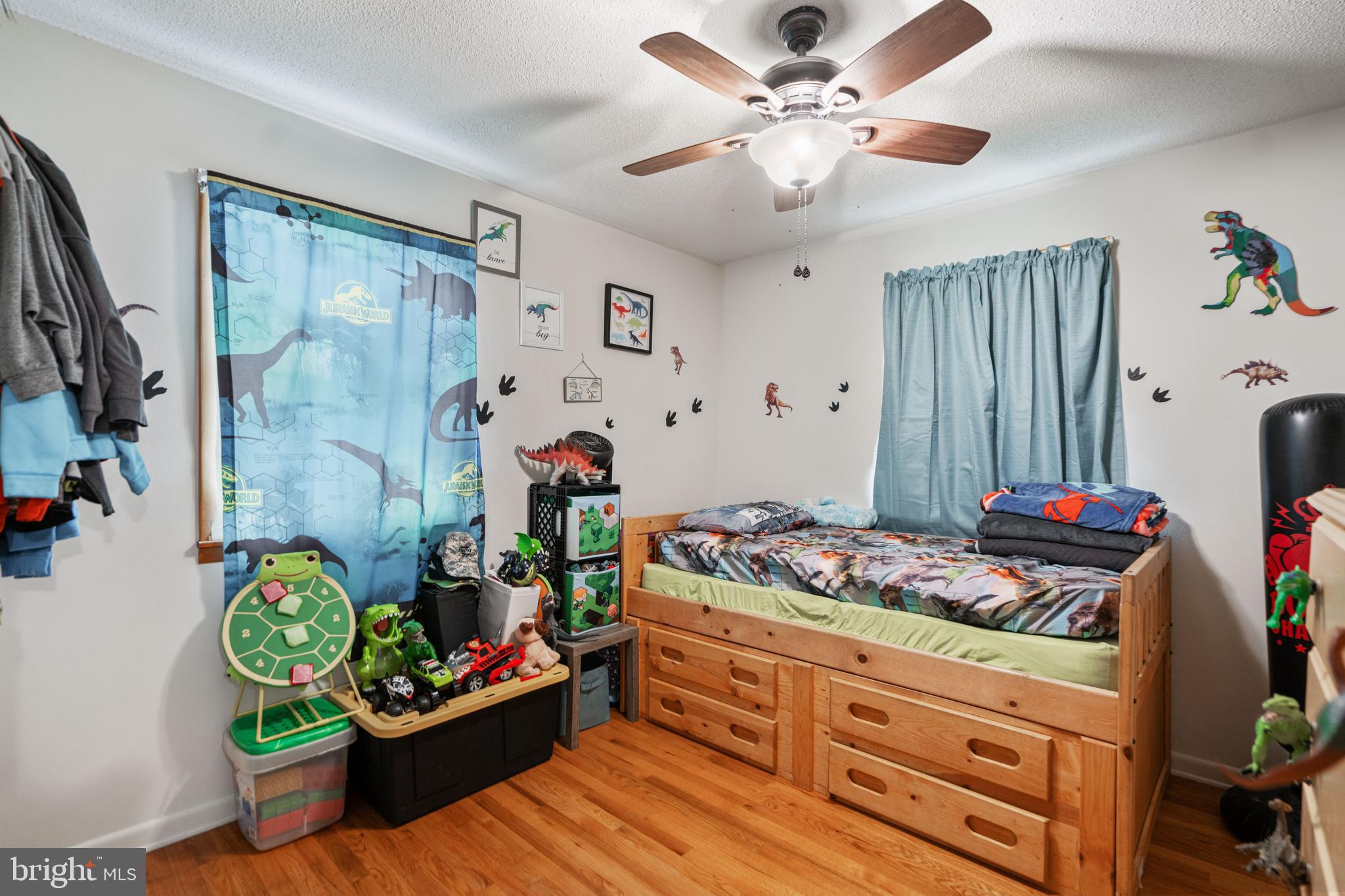 SUNRISE SUMMIT - Residential