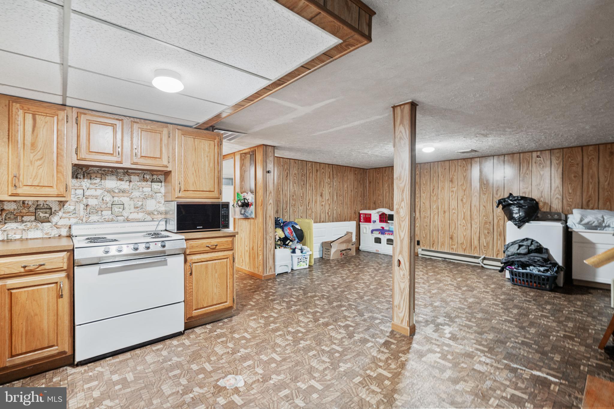 SUNRISE SUMMIT - Residential