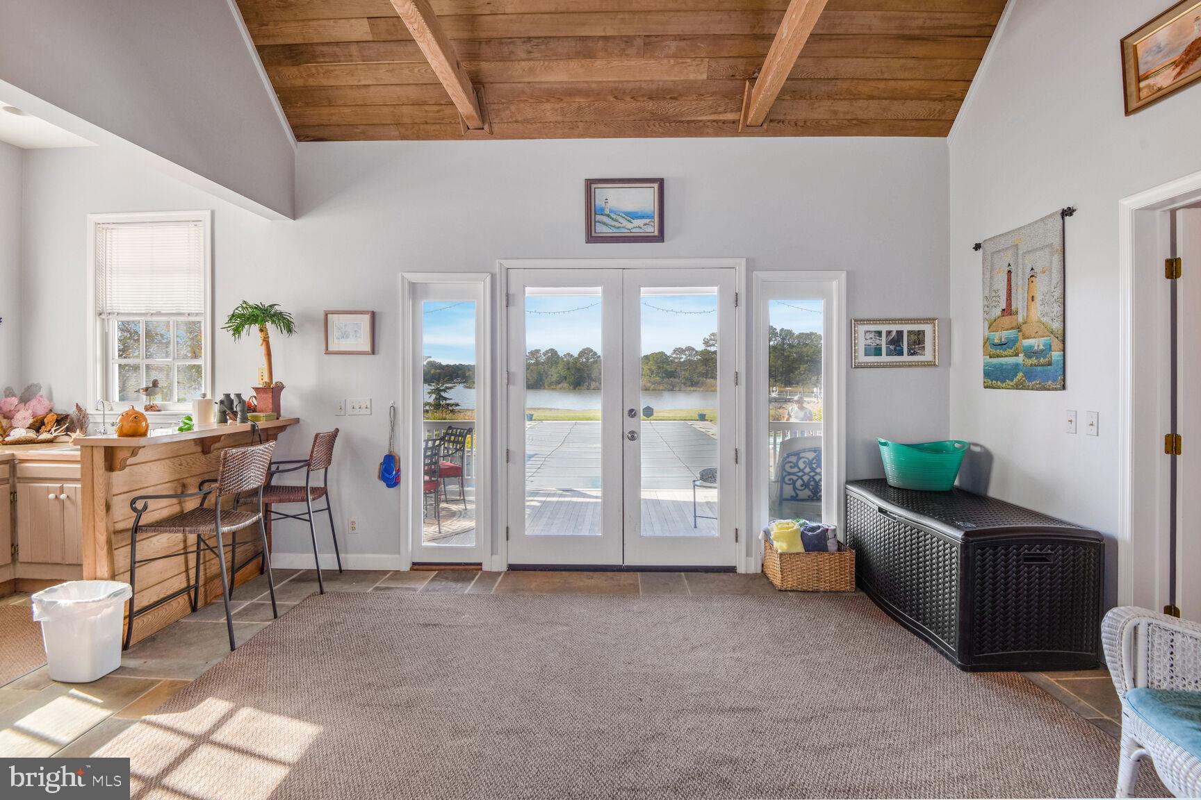 ROYAL OAK - Residential