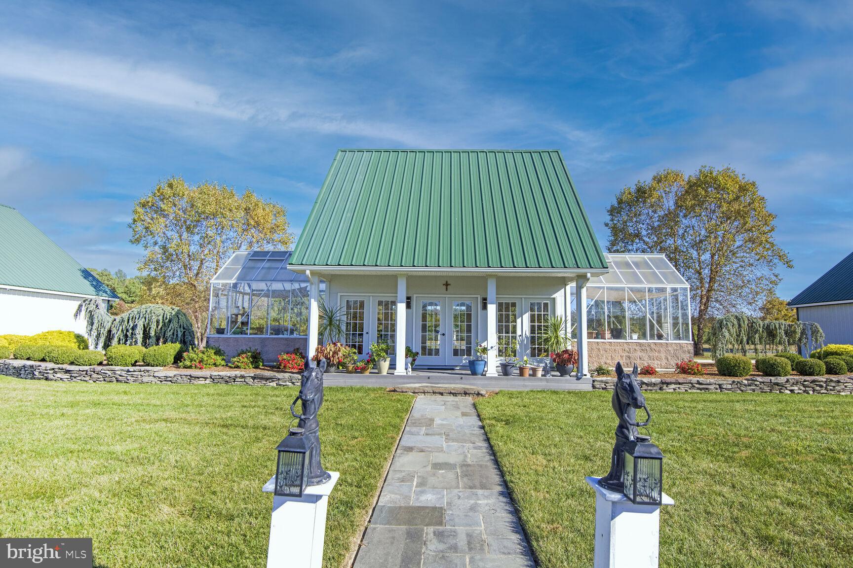 ROYAL OAK - Residential