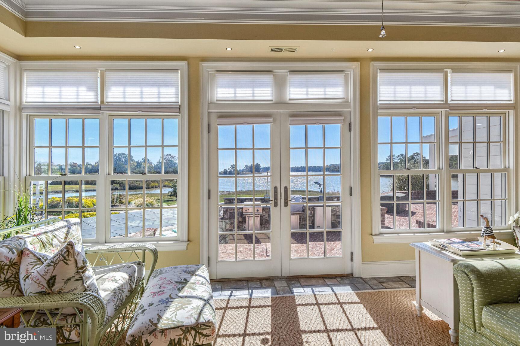 ROYAL OAK - Residential