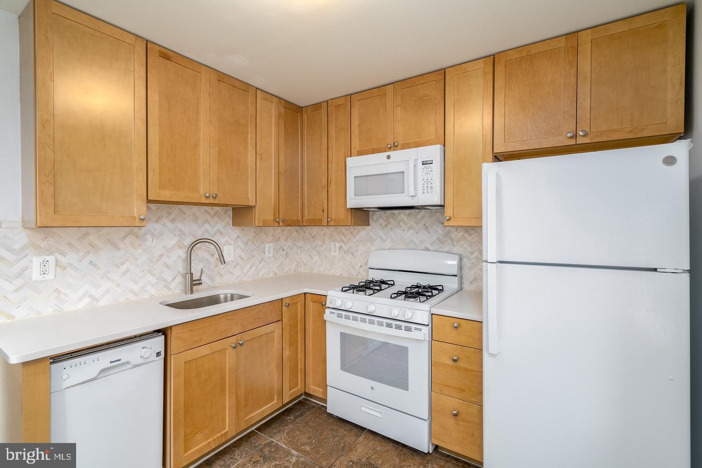 FISHTOWN - Residential Lease