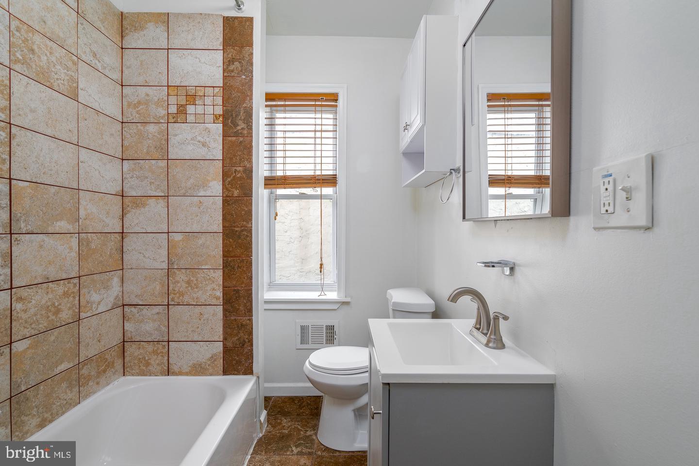 FISHTOWN - Residential Lease