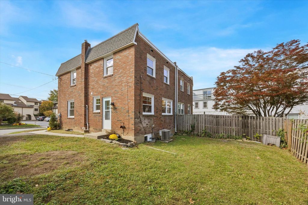 Photo of 5 Llanfair Road, ARDMORE, PA 19003 (MLS # PAMC2160140)