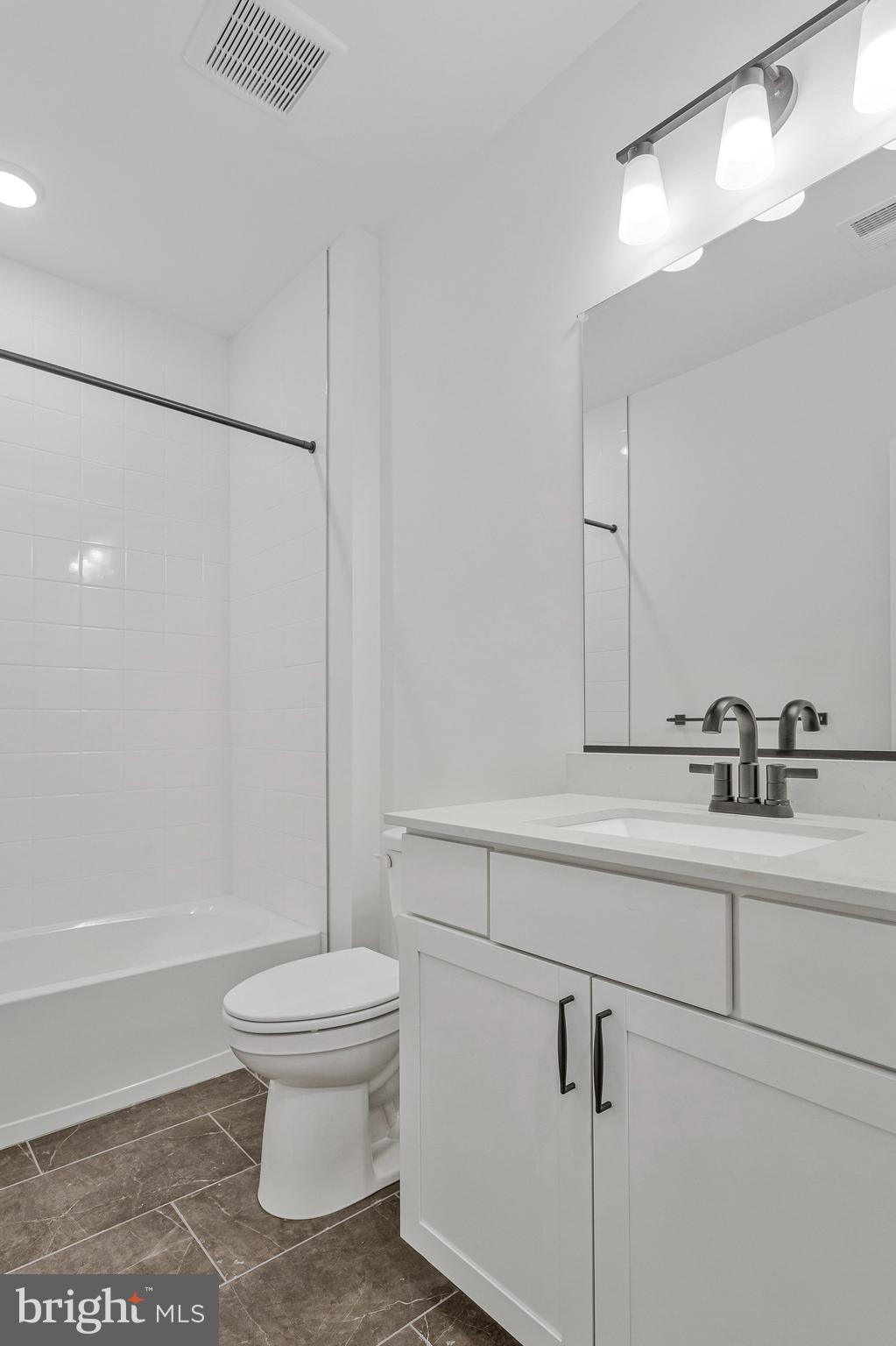 ST JAMES - Residential