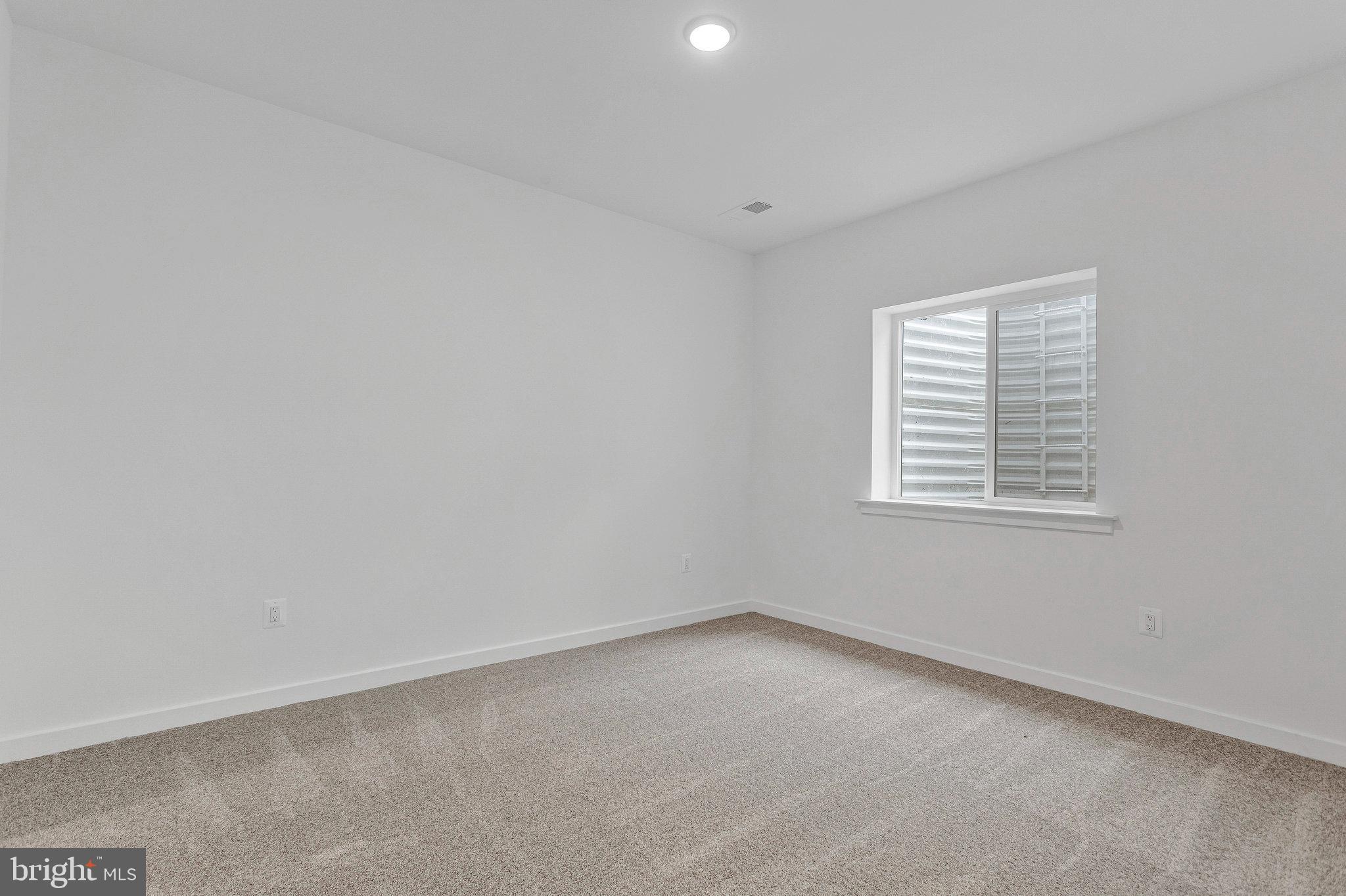 ST JAMES - Residential