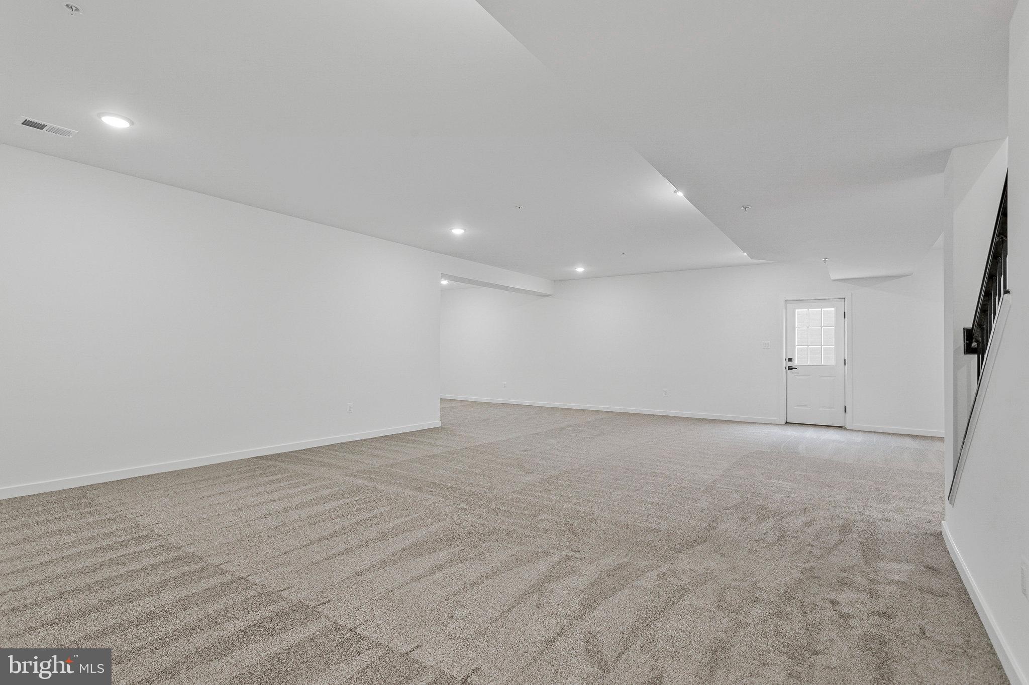 ST JAMES - Residential