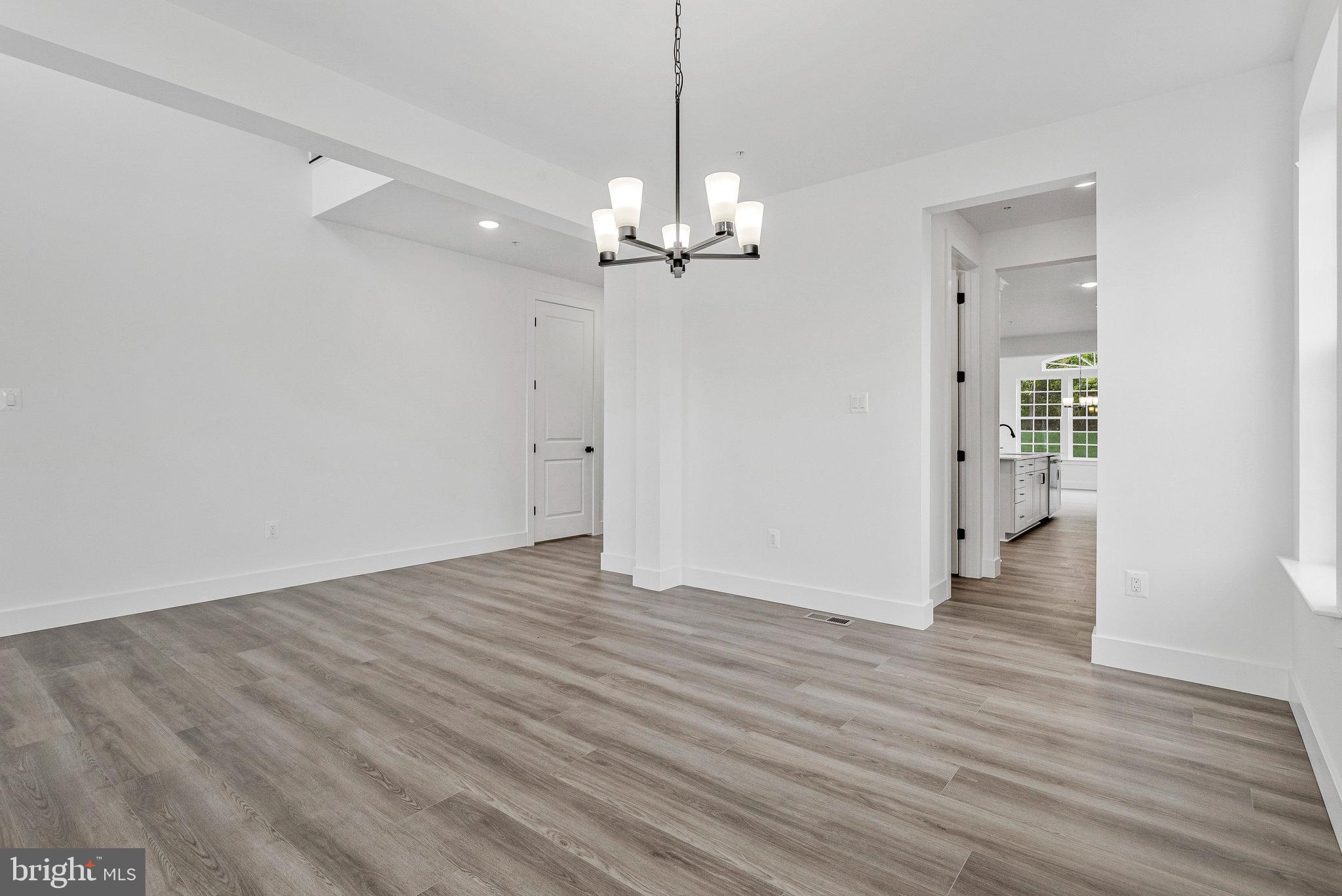 ST JAMES - Residential