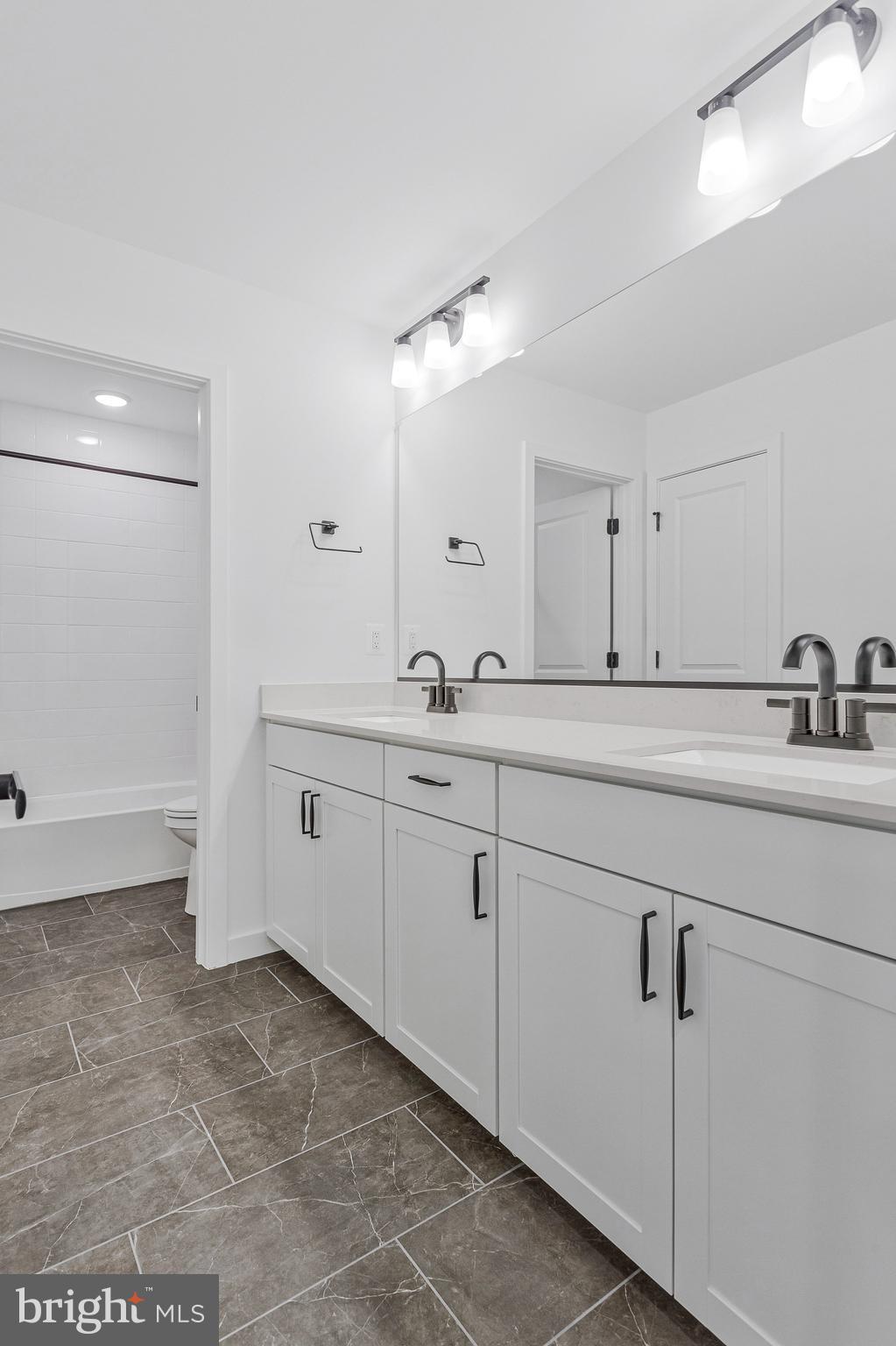 ST JAMES - Residential