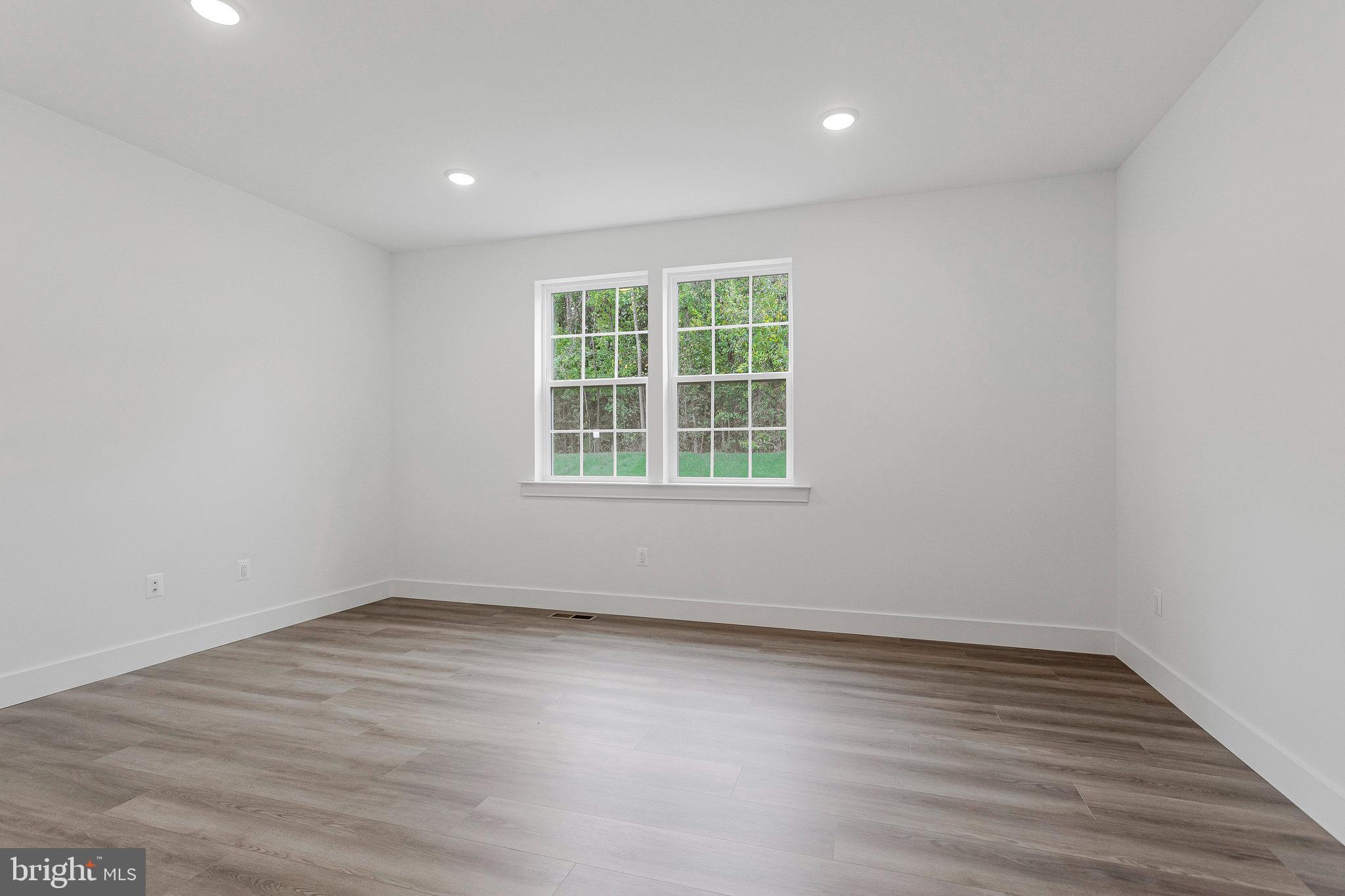 ST JAMES - Residential