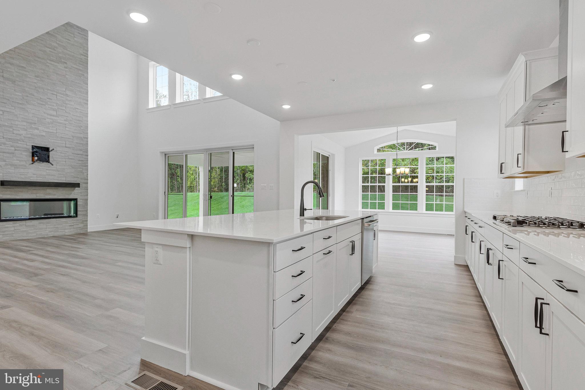 ST JAMES - Residential