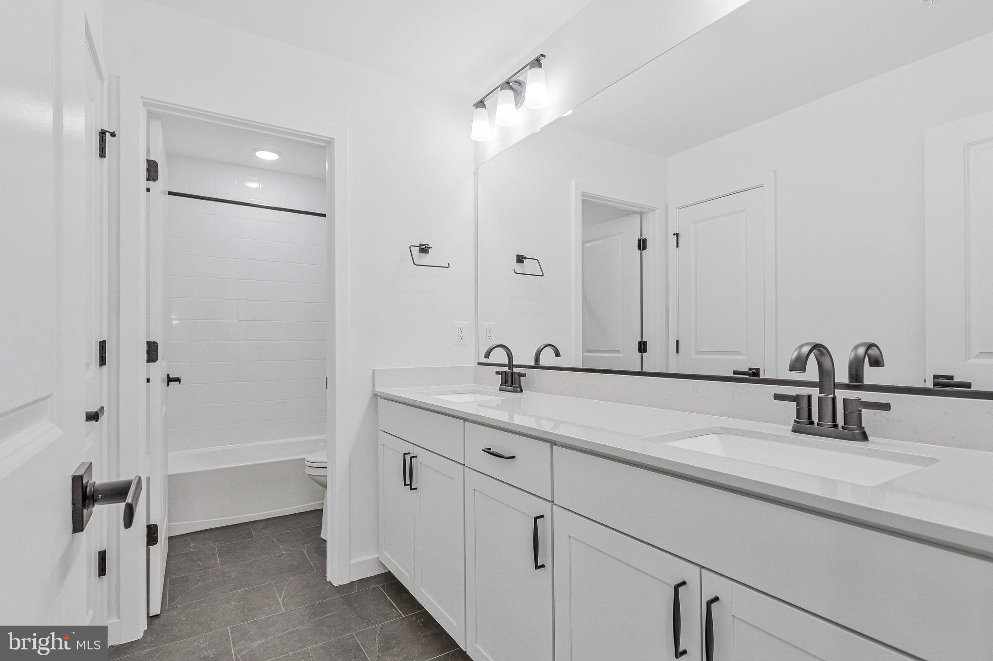 ST JAMES - Residential