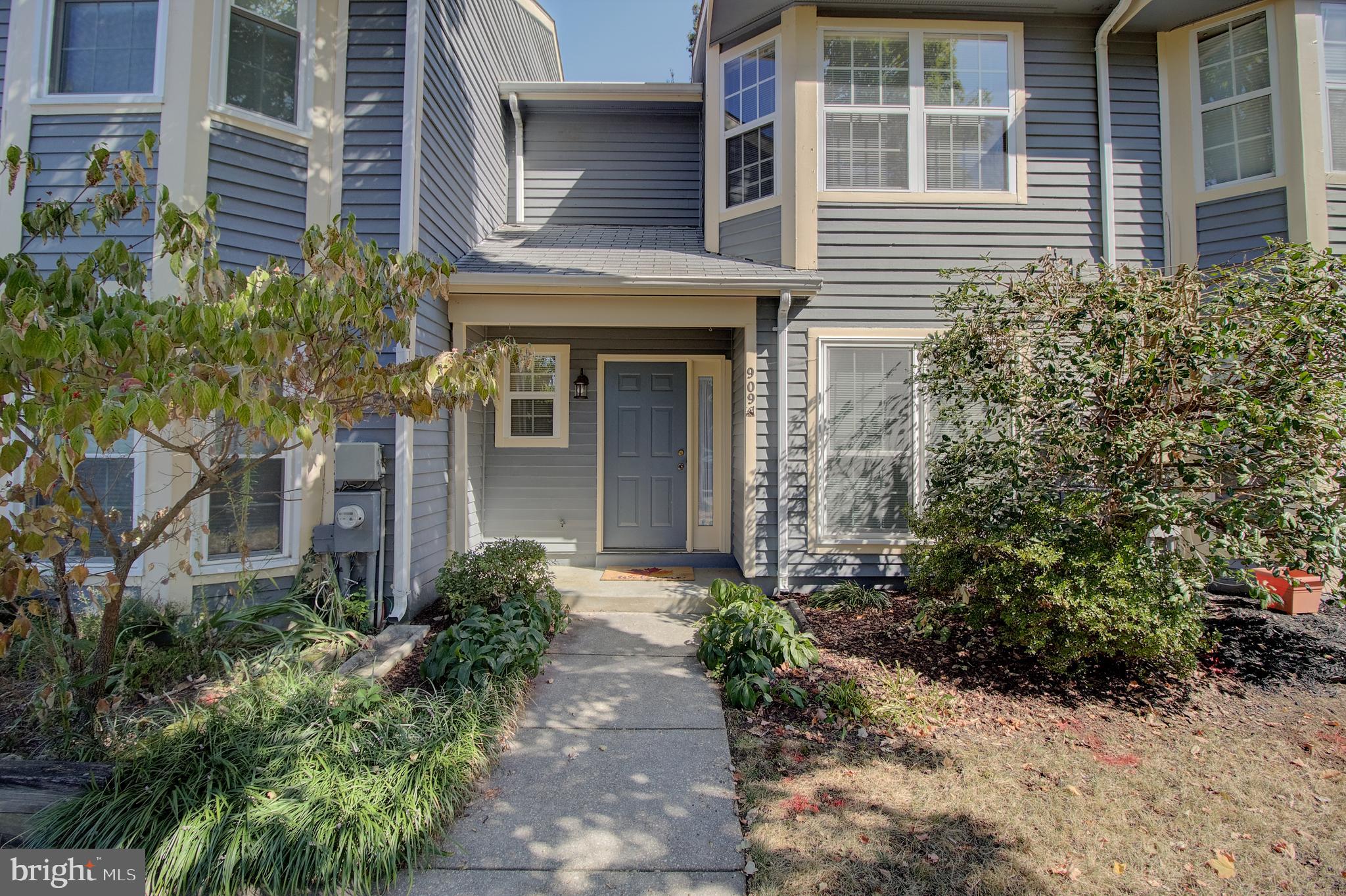 OPEN HOUSE Sat Nov 30th 12-4pm. Immaculate Move in ready townhouse with two master bedrooms each with with an en-suite bathroom. Spacious open floor plan, cozy fireplace, private fenced rear deck backs to trees. Freshly painted and updated kitchen. Community pool and club house. No smokers. No pets. Minimum combined income $60,000