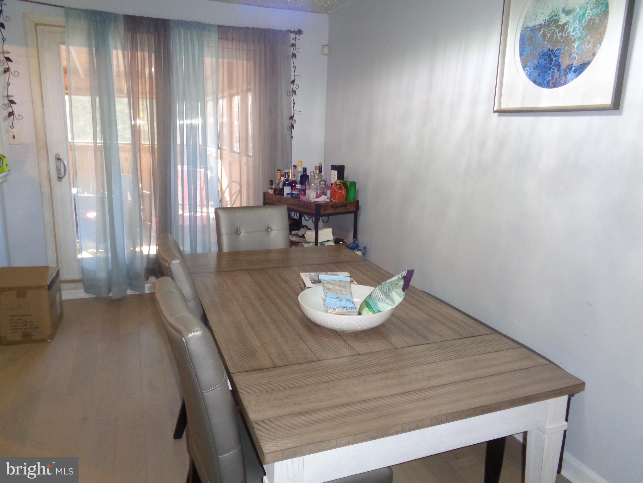 320 E CLAREMONT ROAD