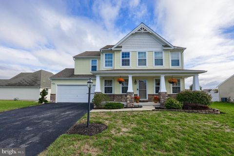 12 PEMBROOKE LANE ANNVILLE PA 17003