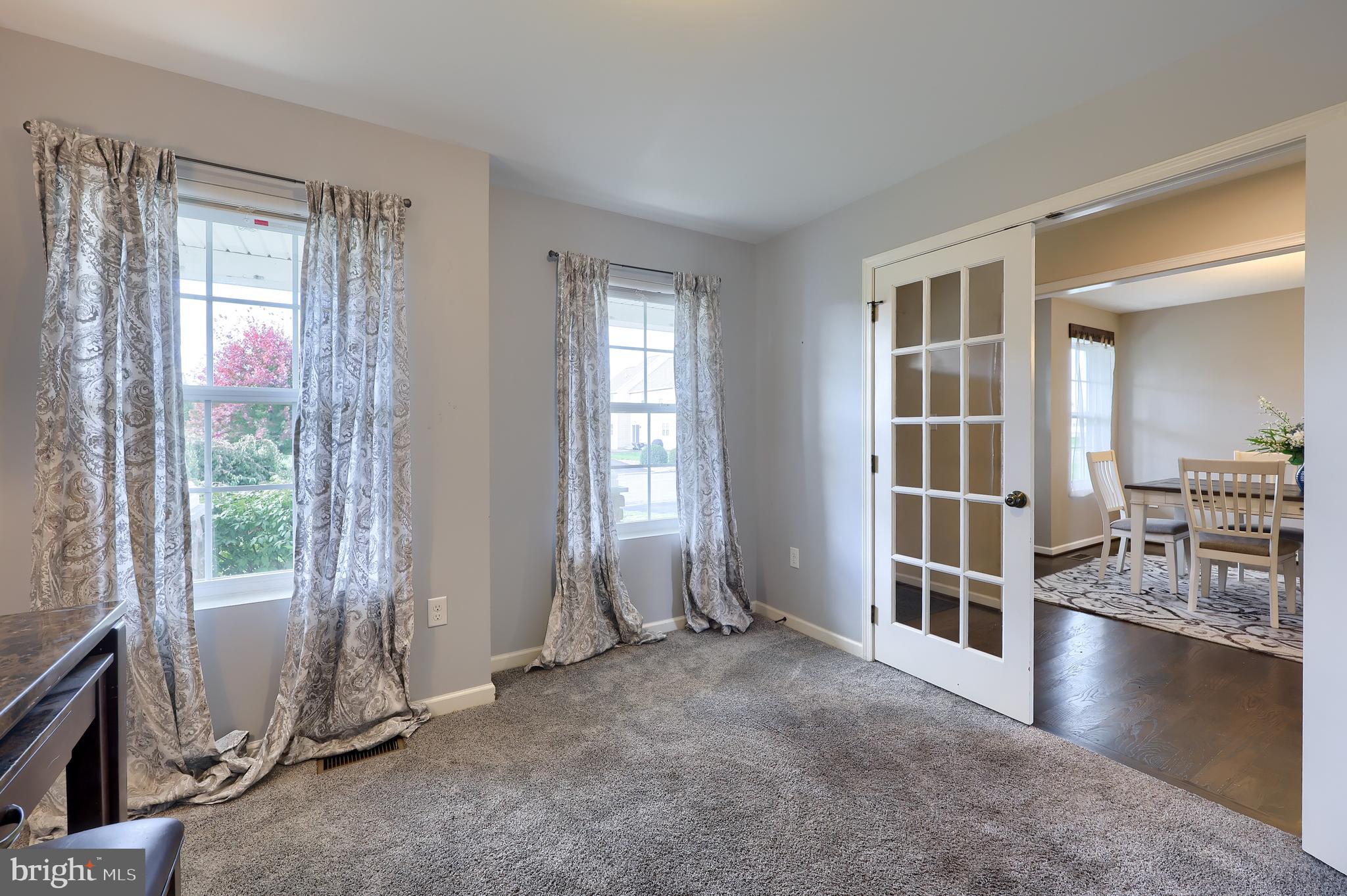 12 PEMBROOKE LANE