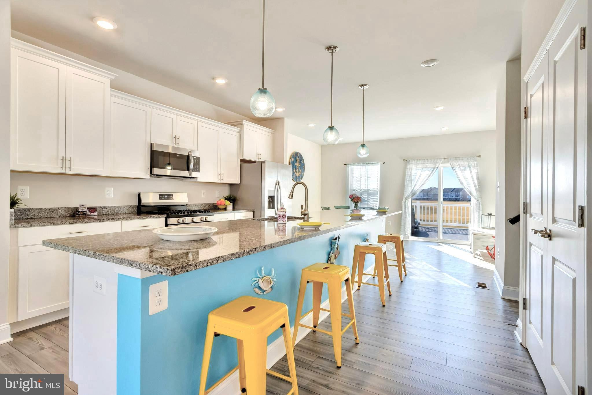 PLANTATION LAKES - Residential