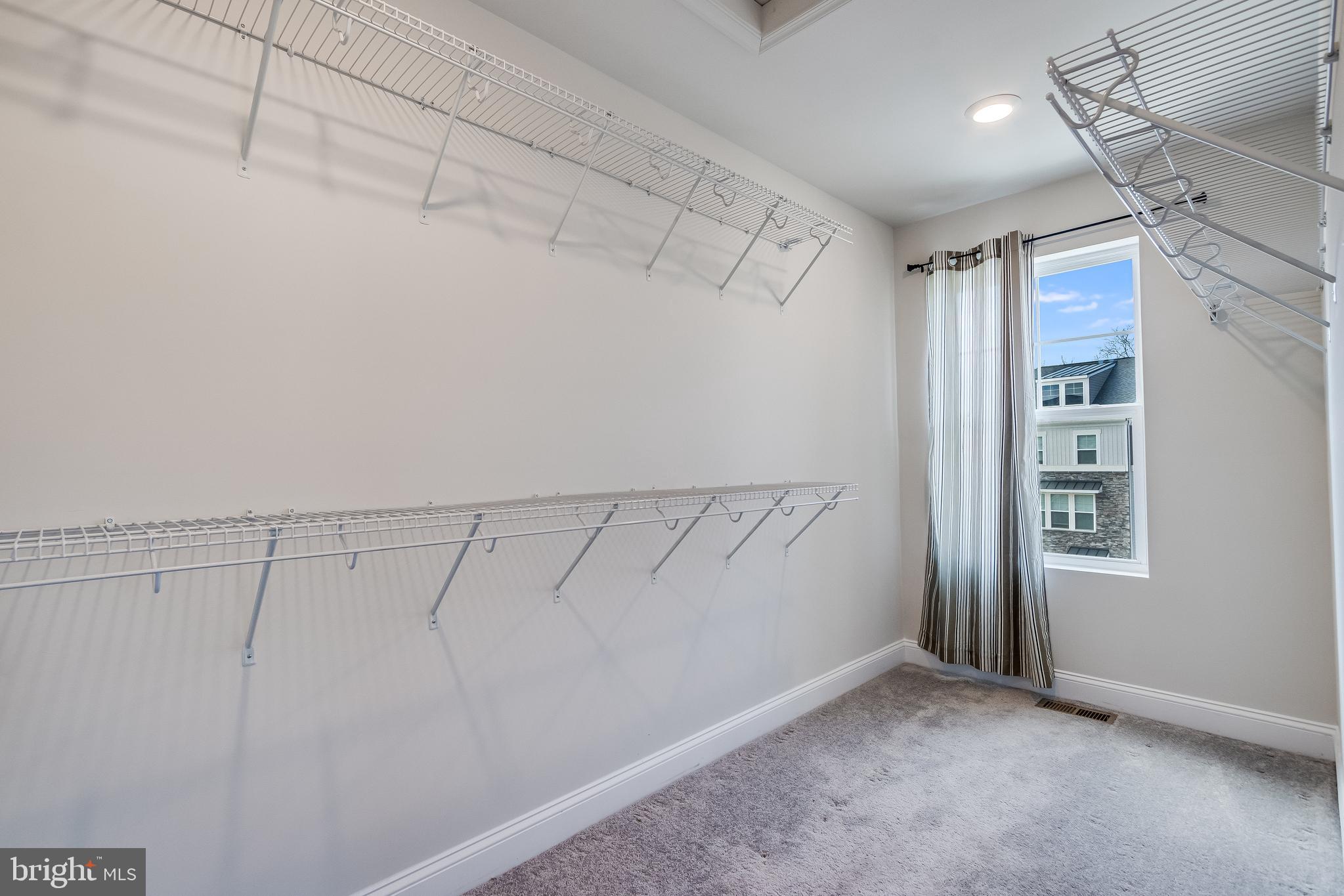 PLANTATION LAKES - Residential