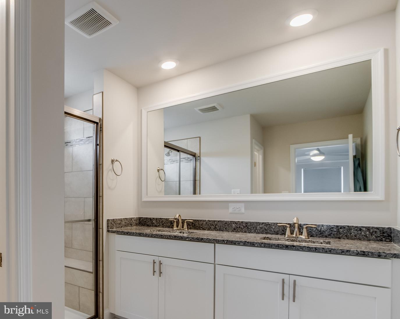 PLANTATION LAKES - Residential