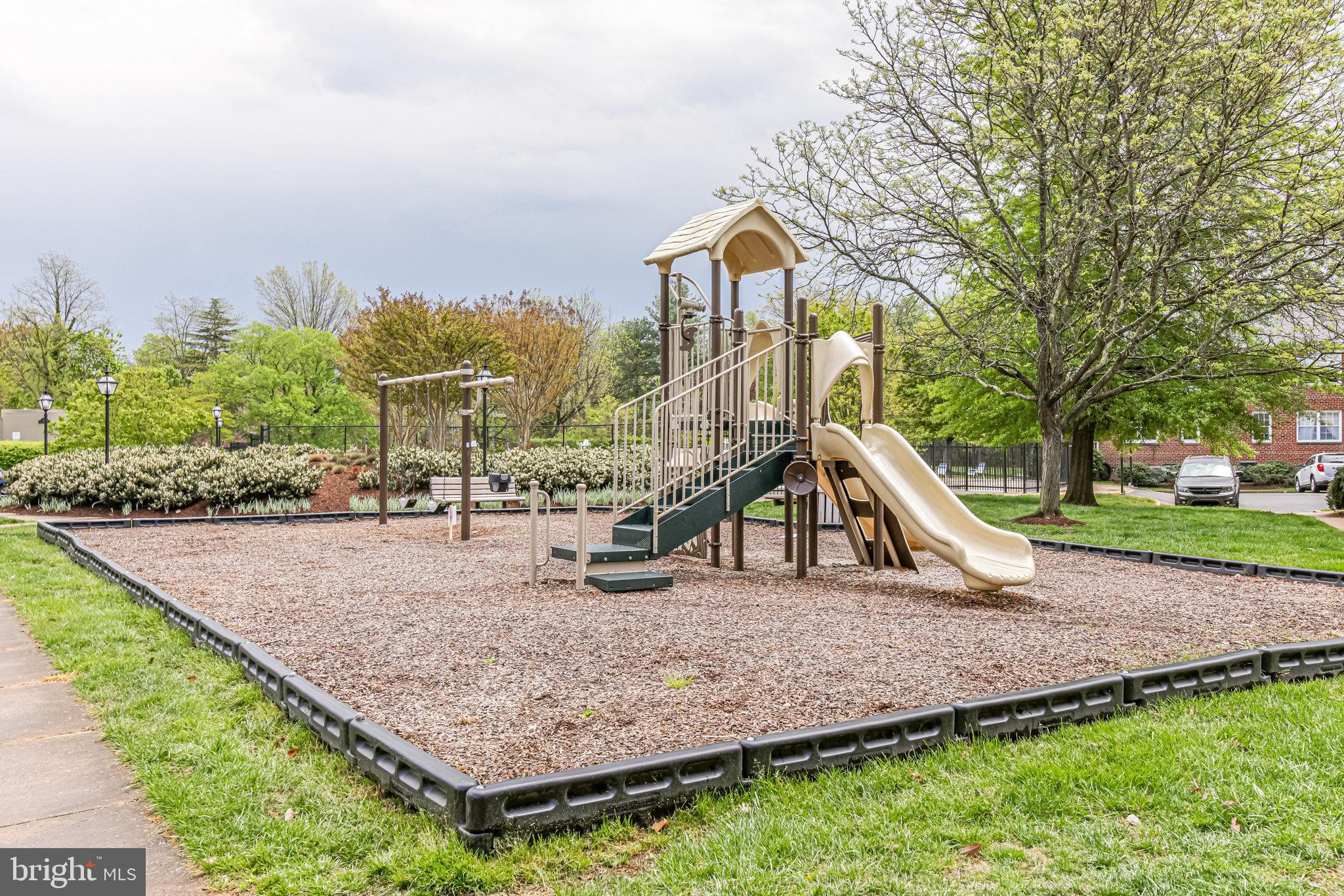 BELLE VIEW CONDOMINIUMS - Residential